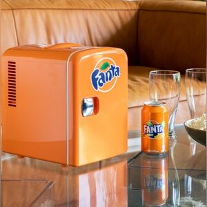Fanta mini 6 can fridge works& looks great